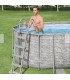 Piscina estructural ovalada Bestway 56716 con capacidad de 13430 litros de 5.49m de largo x 2.74m de ancho x 1.22m de alto